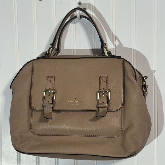 Kate Spade New York Taupe Leather Satchel Handbag Buckle Flap Top Handle Medium - Picture 2 of 8